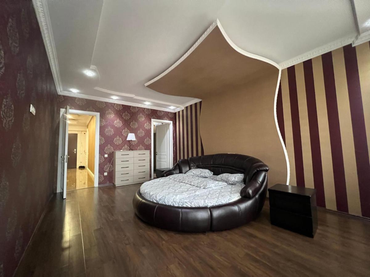Cosy Apartment In The City Centre ティビリシ エクステリア 写真