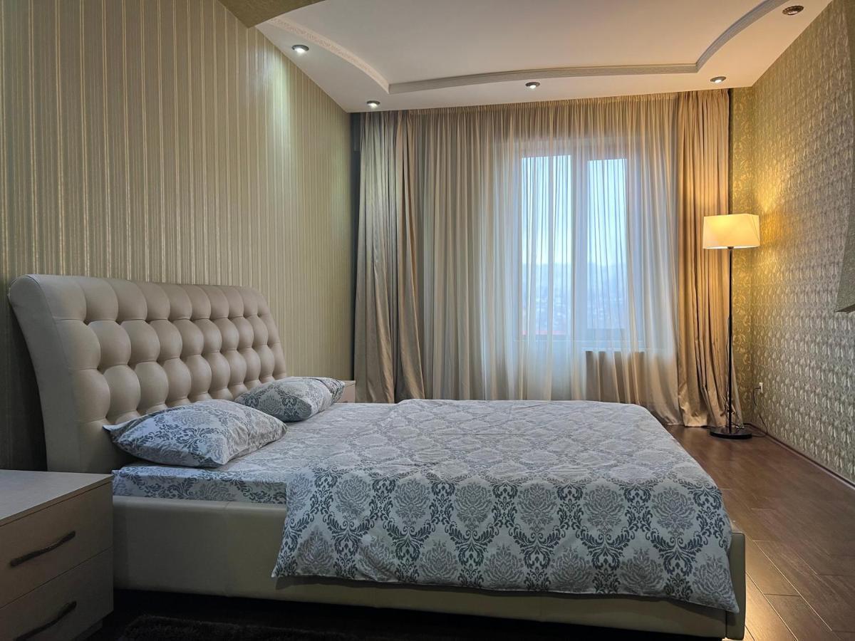 Cosy Apartment In The City Centre ティビリシ エクステリア 写真