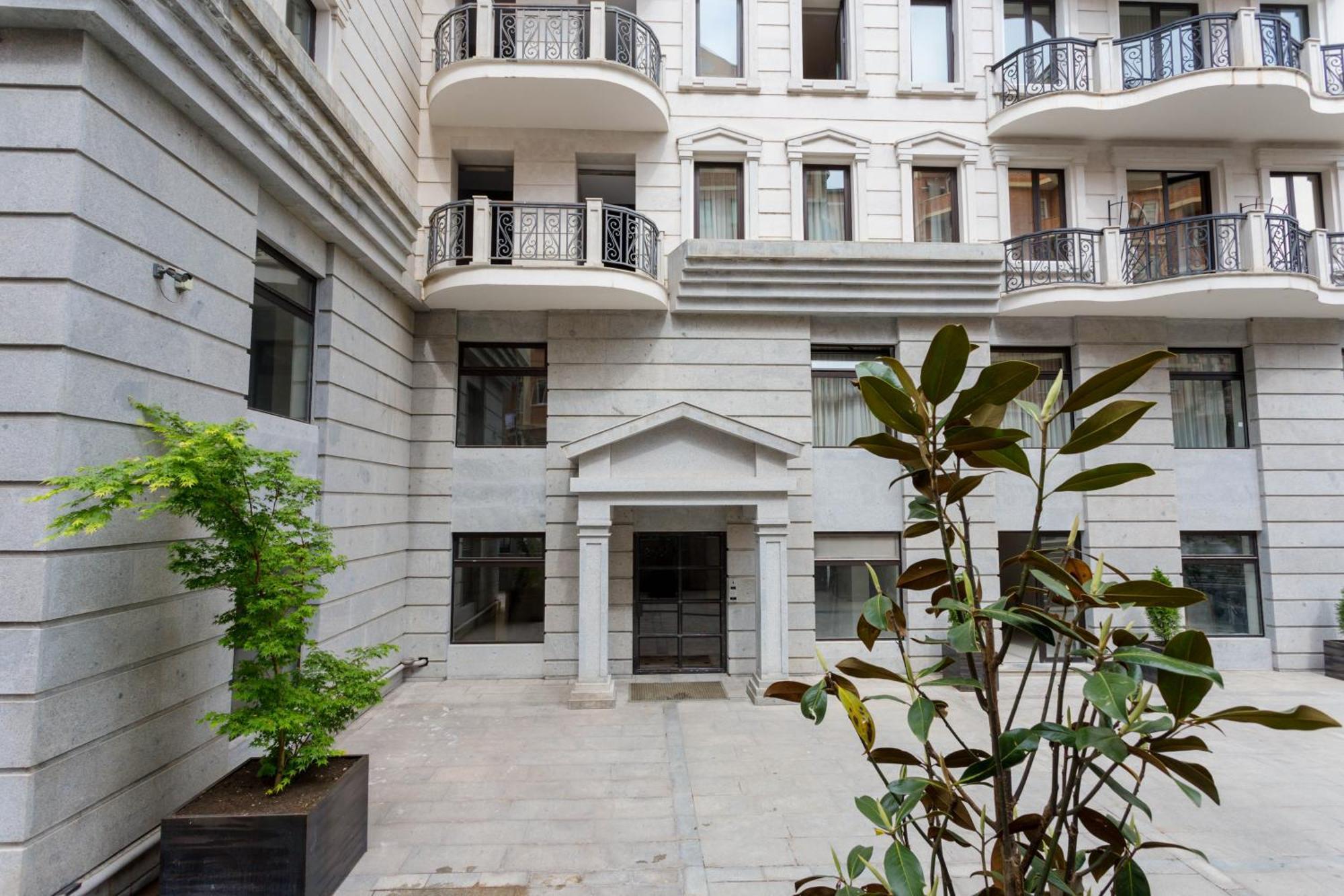 Cosy Apartment In The City Centre ティビリシ エクステリア 写真