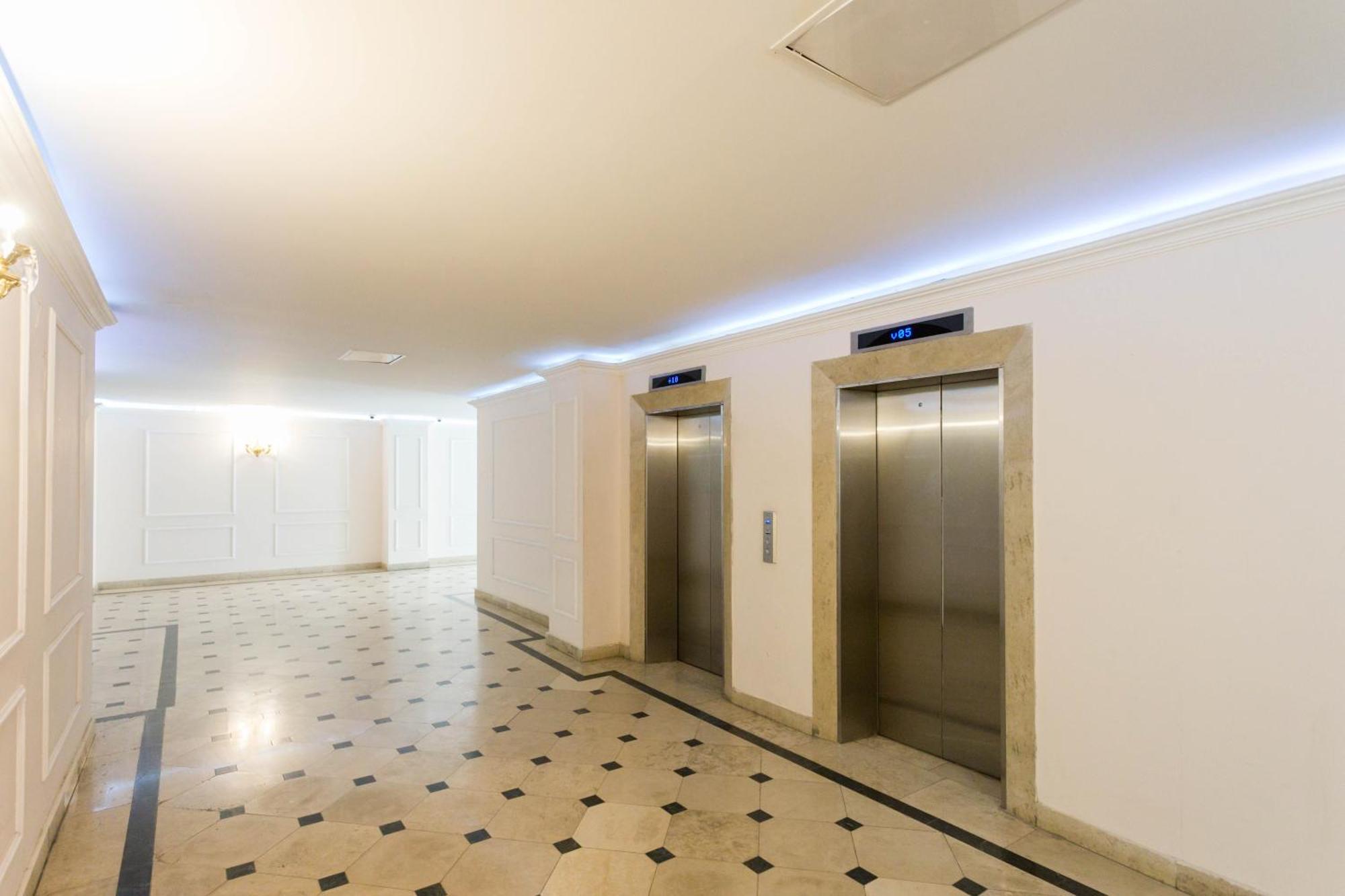 Cosy Apartment In The City Centre ティビリシ エクステリア 写真